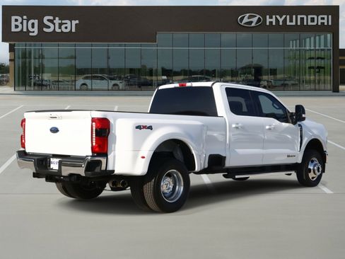 Used 2026 Ford F350 Lariat image 4
