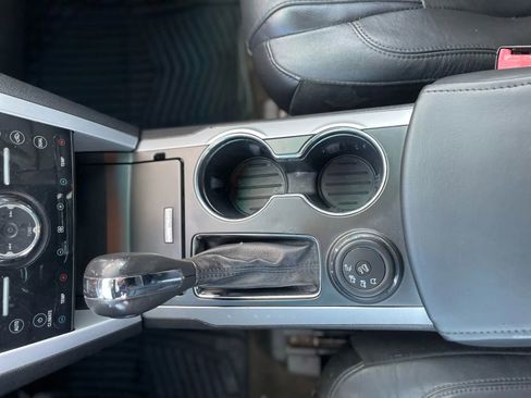 Used 2015 Ford Explorer Limited image 18