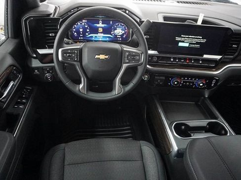 New 2026 Chevrolet Silverado 3500 LT image 17