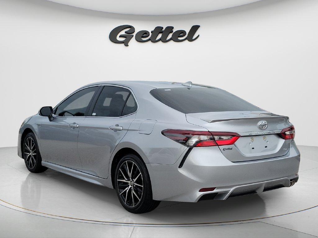 Used 2024 Toyota Camry SE FWD image 7