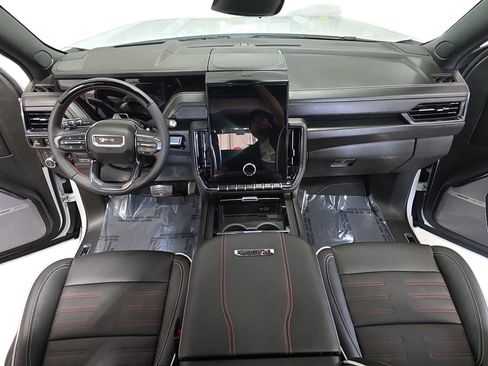 Used 2026 GMC Yukon AT4 Ultimate AWD/4WD image 9