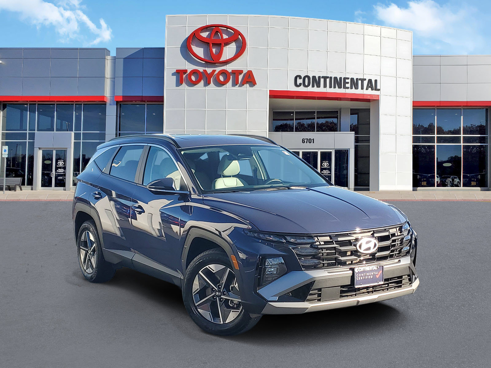 Used 2025 Hyundai Tucson SEL AWD/4WD image 2