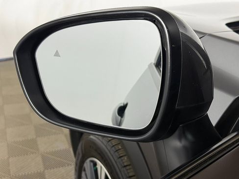 Used 2022 Nissan Rogue SV image 31