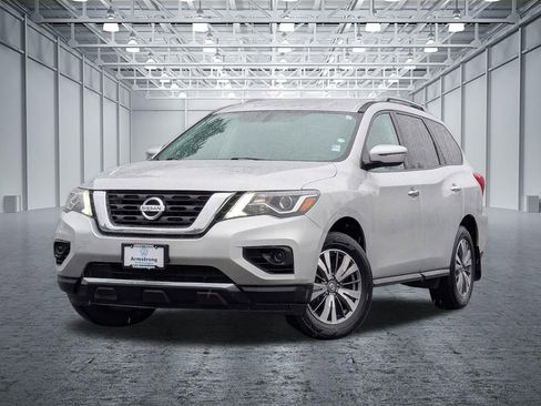 Used 2020 Nissan Pathfinder S AWD/4WD image 1