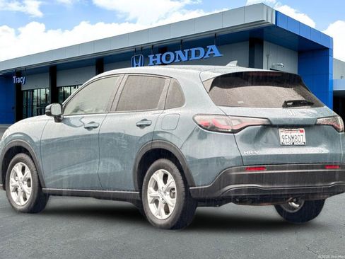 Certified 2023 Honda HR-V LX image 10