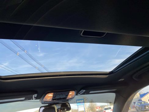 Used 2021 Dodge Charger R/T w/ Plus Group image 10