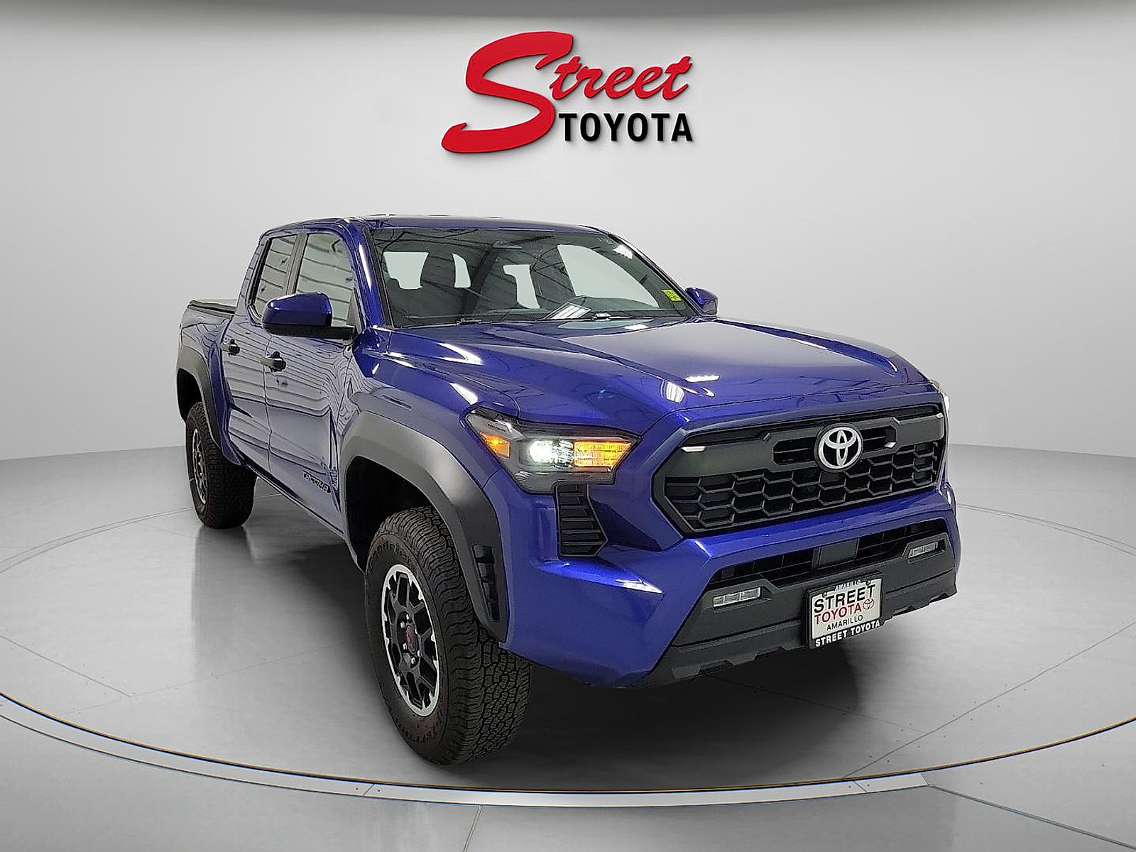 Certified 2025 Toyota Tacoma TRD Off-Road AWD/4WD image 5