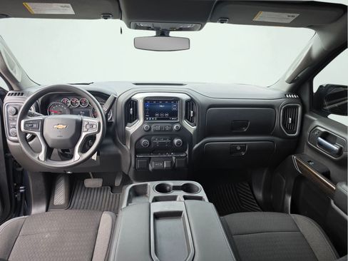 Used 2020 Chevrolet Silverado 1500 LT AWD/4WD image 12