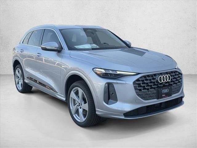 New 2026 Audi Q5 Premium w/ Premium Plus AWD/4WD image 3