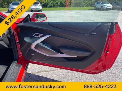 Used 2022 Chevrolet Camaro LT w/ Technology Package RWD image 16