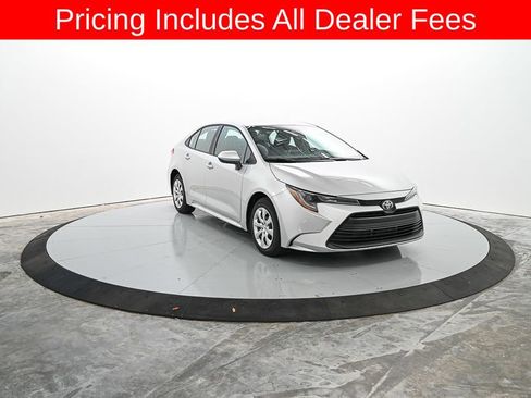 Used 2026 Toyota Corolla LE FWD image 4