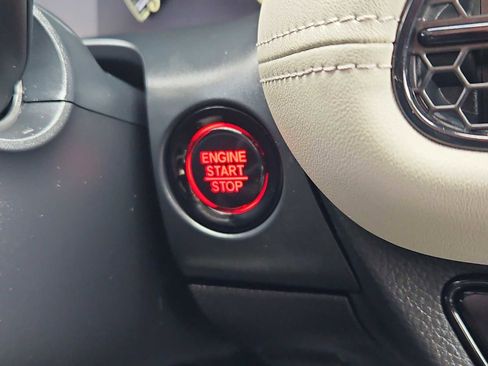 Certified 2024 Honda HR-V LX image 18