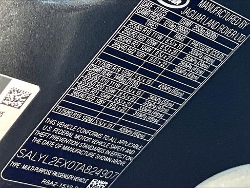 New 2026 Land Rover Range Rover Velar Dynamic SE image 13