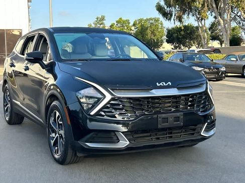 Used 2023 Kia Sportage EX FWD image 4