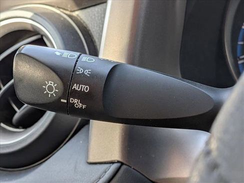 Used 2018 Toyota RAV4 LE w/ All Weather Liner Package AWD/4WD image 10
