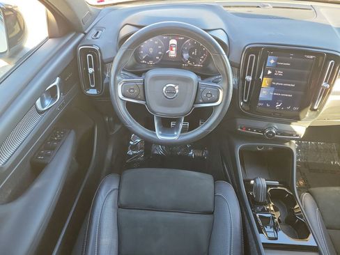 Used 2021 Volvo XC40 T5 R-Design w/ Advanced Package image 14