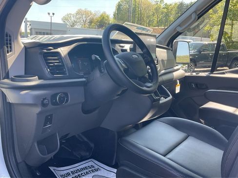 New 2026 Ford Transit 250 148 Medium Roof image 13