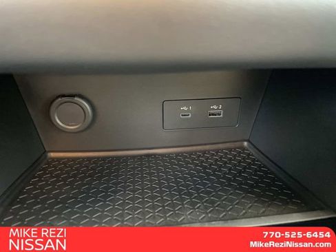 New 2025 Nissan Pathfinder SV image 17