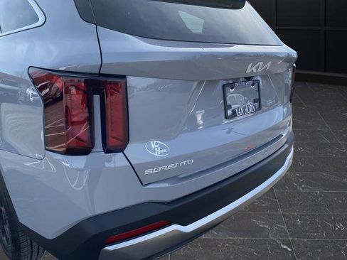 New 2026 Kia Sorento S AWD/4WD image 38