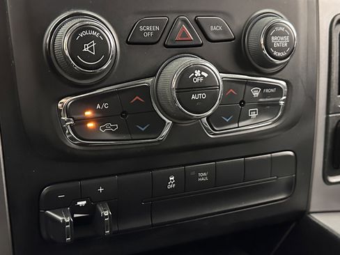 Used 2022 RAM 1500 Classic SLT w/ Trailer & Traction Group image 16