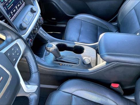 Used 2018 GMC Acadia SLT image 13