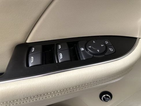 Used 2023 Buick Envision Preferred FWD image 24