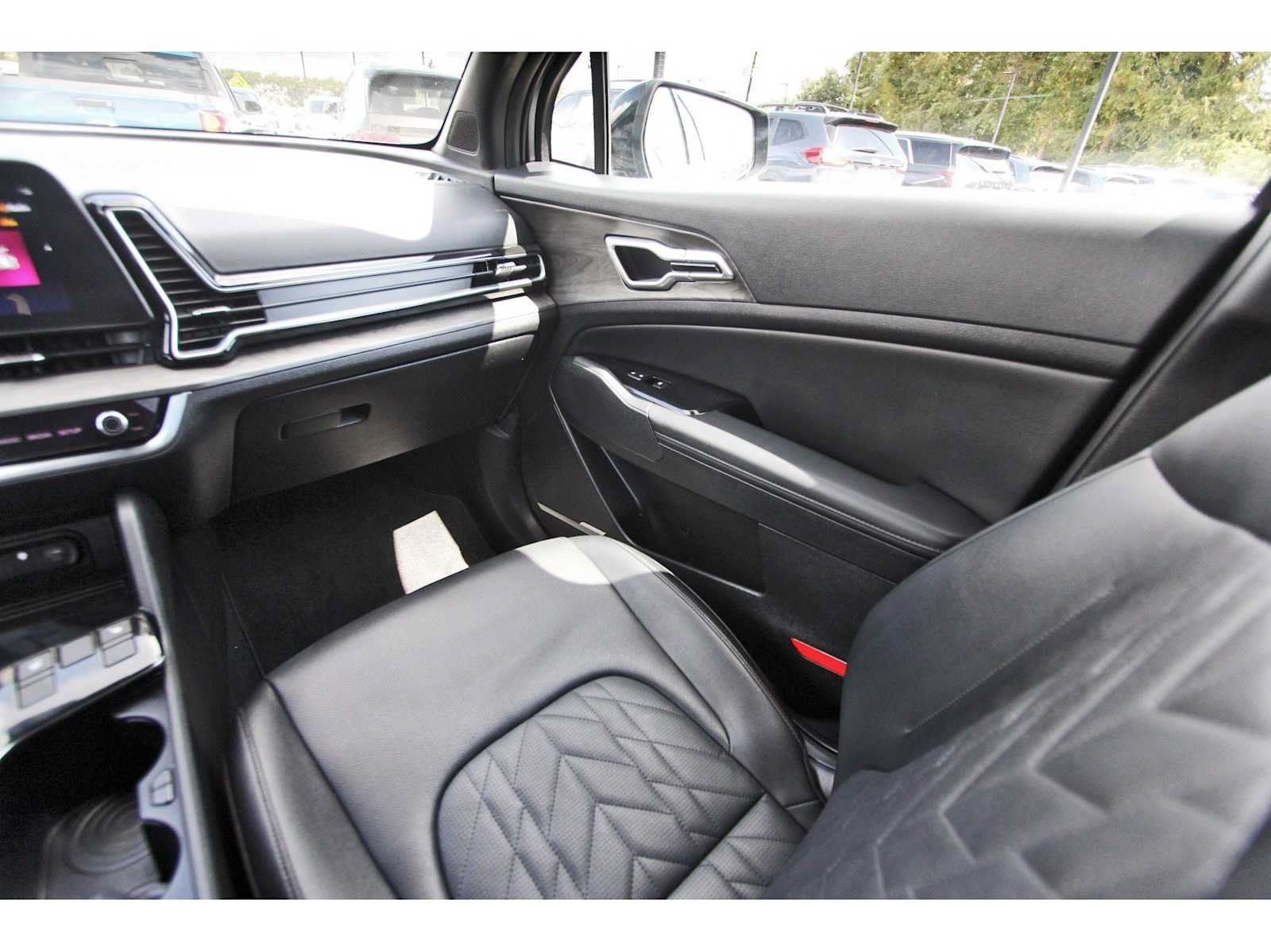Used 2025 Kia Sportage X-Line AWD/4WD image 8