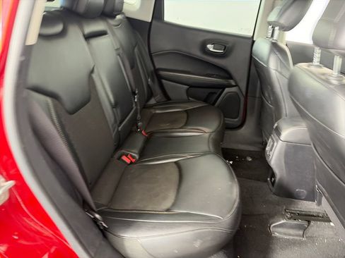 Used 2021 Jeep Compass Latitude FWD image 28