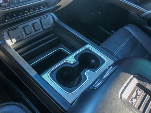 Used 2019 GMC Sierra 2500 Denali w/ Duramax Plus Package image 26