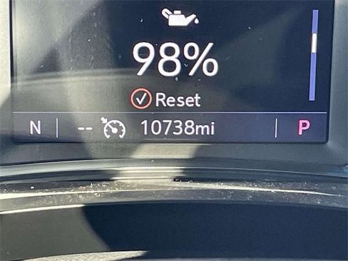 Used 2023 Chevrolet Traverse RS image 32