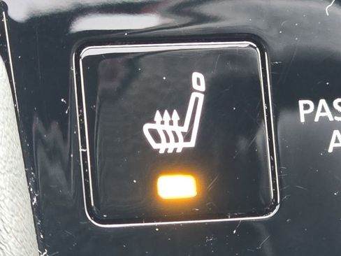 Used 2022 INFINITI Q60 Red Sport 400 w/ Proactive Package image 8