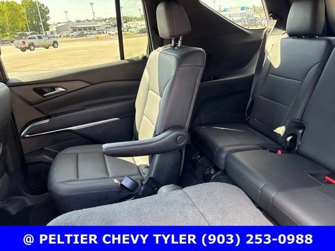 Used 2024 Chevrolet Traverse Z71 AWD/4WD image 20