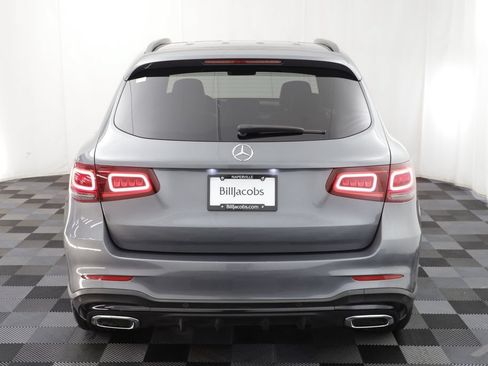 Used 2021 Mercedes-Benz GLC 300 w/ AMG Line image 17