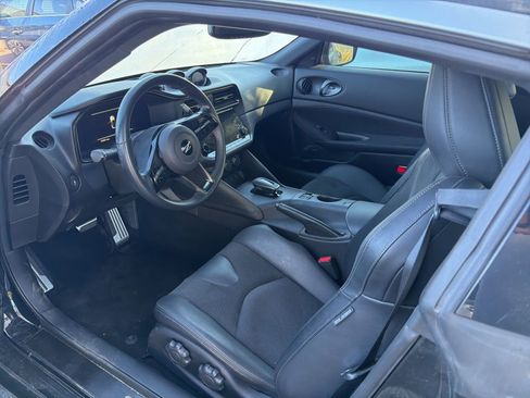 Used 2024 Nissan Z Performance w/ Floor Mat Package image 5