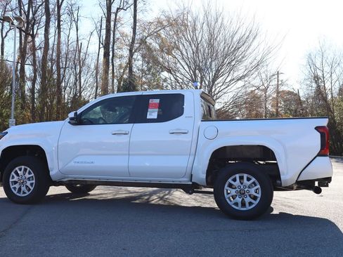 New 2025 Toyota Tacoma SR5 image 21