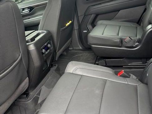 Used 2026 Chevrolet Tahoe Z71 w/ Comfort Package AWD/4WD image 19