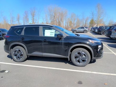 New 2026 Nissan Rogue SV w/ SV Premium Package AWD/4WD image 4