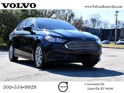 Used 2017 Ford Fusion SE w/ Fusion SE Technology Package