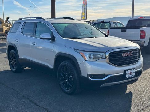Used 2017 GMC Acadia SLT image 10