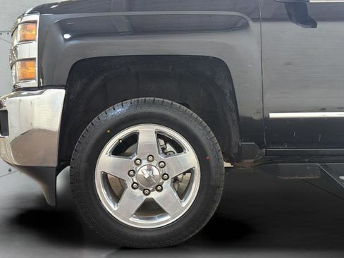 Used 2015 Chevrolet Silverado 2500 LTZ w/ Duramax Plus Package image 35