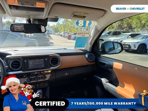 Used 2018 Toyota Tacoma SR5 image 25