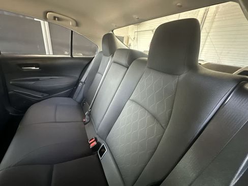 Used 2020 Toyota Corolla LE FWD image 22