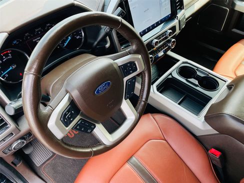 Used 2022 Ford F350 King Ranch w/ King Ranch Ultimate Package AWD/4WD image 9