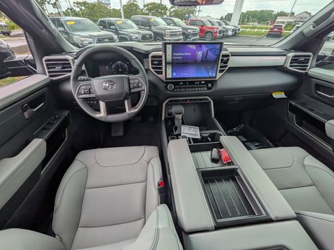 New 2026 Toyota Tundra Limited AWD/4WD image 9