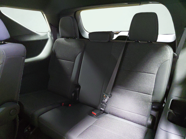 Used 2026 Chevrolet Traverse LT FWD image 27