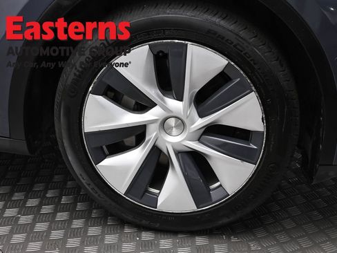 Used 2020 Tesla Model Y Long Range AWD/4WD image 24