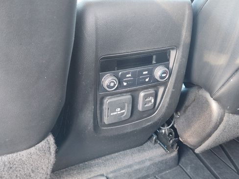 Used 2019 Buick Enclave Avenir w/ Avenir Technology Package image 37