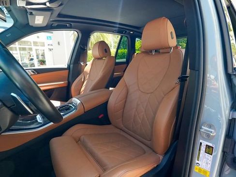 Used 2024 BMW X5 sDrive40i w/ M Sport Package RWD image 54