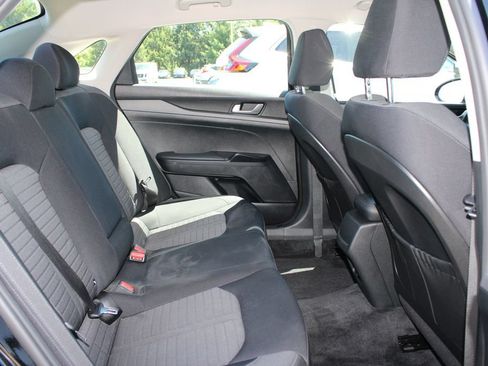 Used 2025 Kia K5 LXS FWD image 14