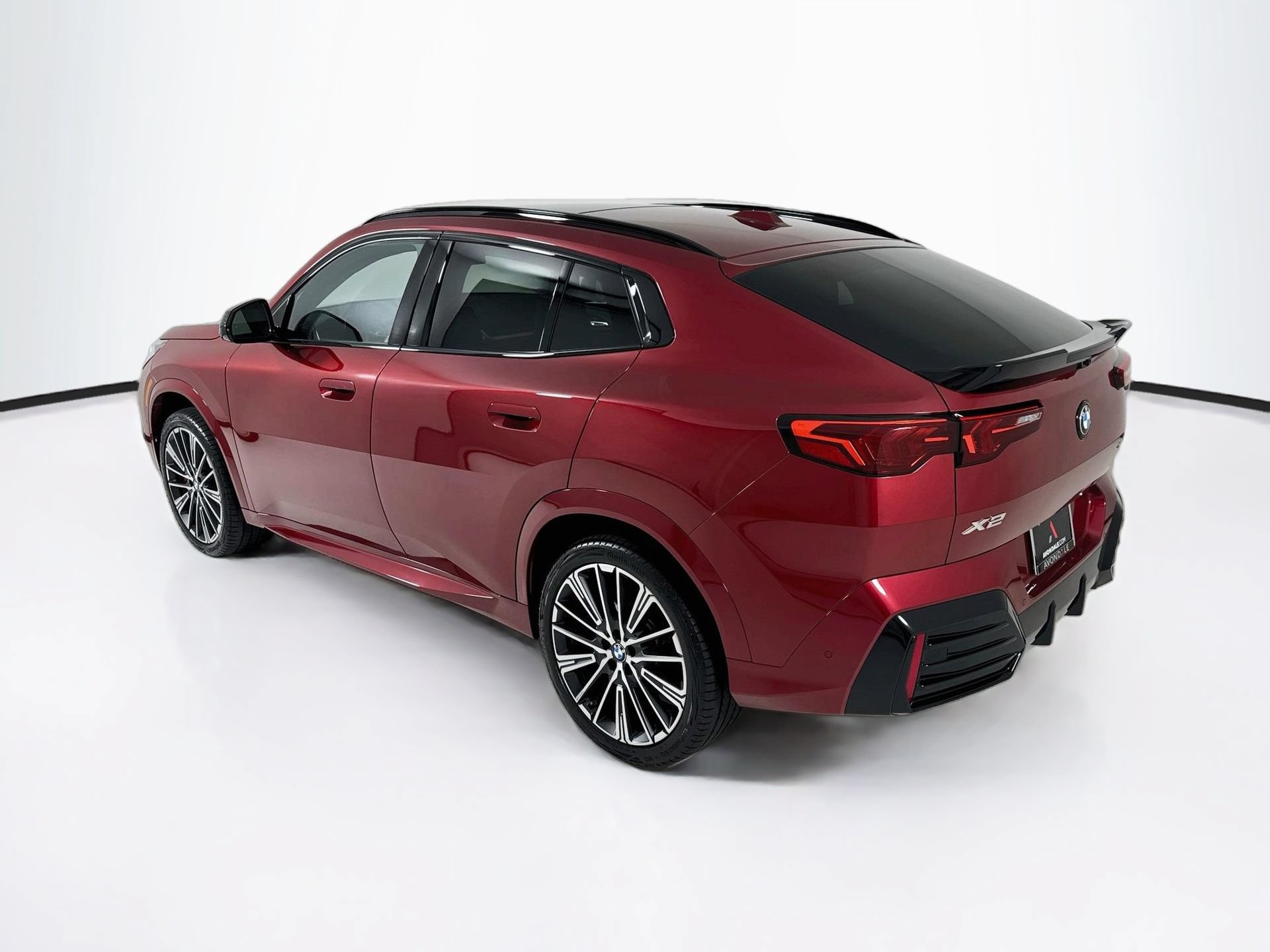 Used 2026 BMW X2 xDrive28i AWD/4WD image 6